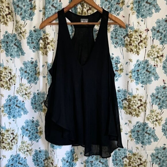 Converse flowy Black Sleeveless Top - Picture 1 of 8